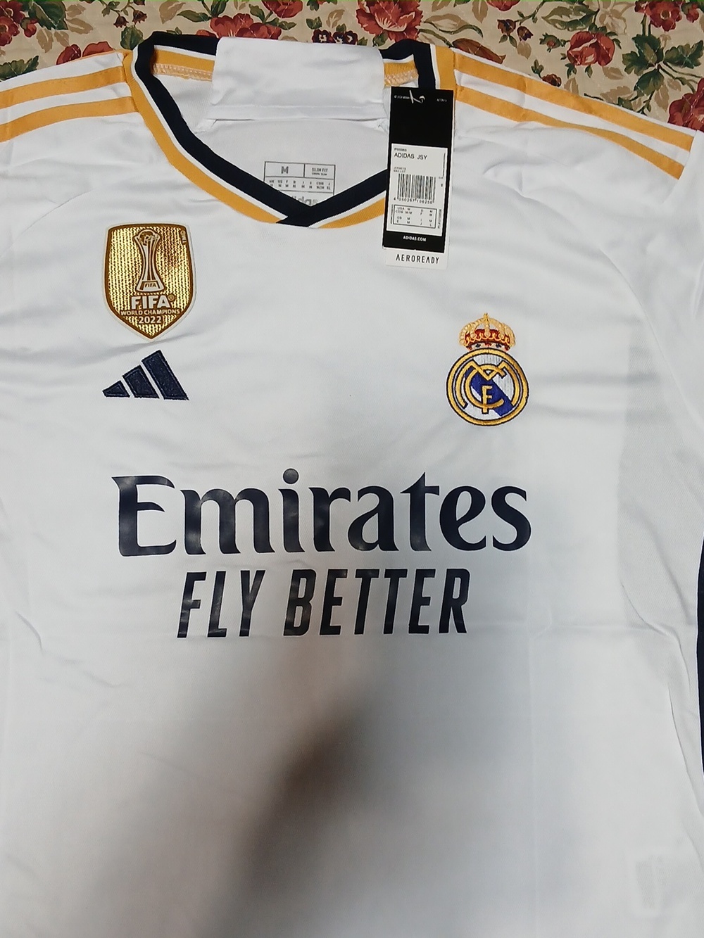 Real Madrid Home Jersey 23/24 BELLINGHAM #5 - Picture 2 of 6